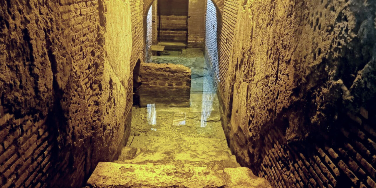 Tour dei sotterranei della Fontana di Trevi